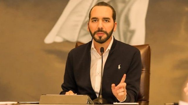 Presidente Bukele a quienes proponen ley seca para “frenar” el COVID19: “¿Quién los asesora?” presidente-bukele-a-quienes-proponen-ley-seca-para-frenar-el-covid19-quien-los-asesora